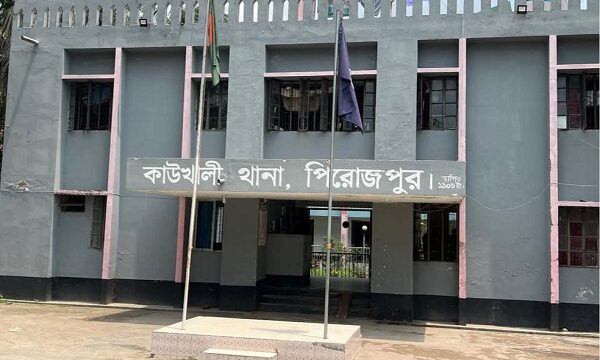 কাউখালীতে স্কুল ছাত্রী ধর্ষণের চেষ্টায় অষ্টম শ্রেণীর ছাত্র গ্রেপ্তার