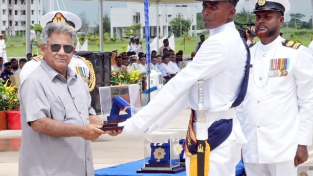 পটুয়াখালীতে নবীন নাবিকদের শিক্ষা সমাপনী কুচকাওয়াজ অনুষ্ঠিত