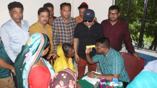 বাসস চেয়ারম্যানের উদ্যোগে পাইকগাছার পল্লীতে দুই সহস্রাধিক চক্ষু রোগীর চিকিৎসা প্রদান