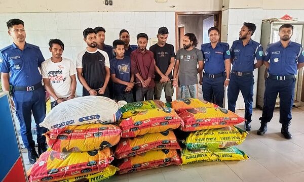 কুরিয়ার সার্ভিসের গাড়িতে ডাকাতি, মালামাল উদ্ধারসহ গ্রেপ্তার ৬