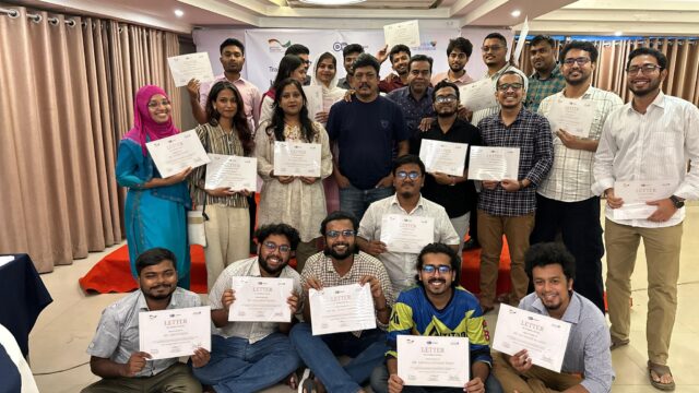 খুলনায় চার দিনের “তদন্তমূলক জলবায়ু সাংবাদিকতা” প্রশিক্ষণ সমাপ্ত