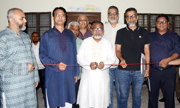 খুবির এমবিএ স্কুলে নতুন কনফারেন্স রুম উদ্বোধন