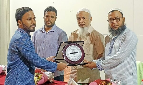 কুয়েটে ড. এম. এ. রশীদ হলের শিক্ষার্থীদের নবীনবরণ ও বিদায় সংবর্ধনা অনুষ্ঠিত