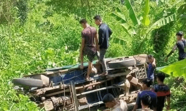সাজেকে চান্দের গাড়ি দুর্ঘটনায় খুবি শিক্ষার্থী নিহত