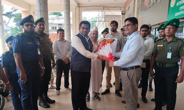 ভারতীয় ডেপুটি হাইকমিশনারের বেনাপোল স্থলবন্দর পরিদর্শন