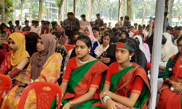 সরকারি এম এ মজিদ ডিগ্রী কলেজে নবীন বরণ অনুষ্ঠিত