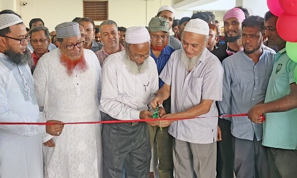 খুলনা প্রকৌশল ও প্রযুক্তি বিশ্ববিদ্যালয়ে সুইমিং পুলের উদ্বোধন