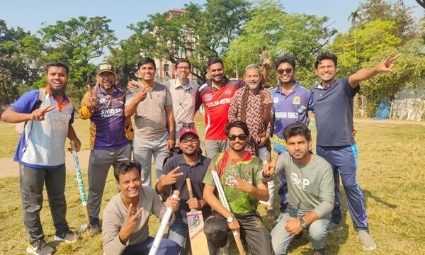 খুলনায় প্রীতি ক্রিকেট ম্যাচে মর্ডান টাওয়ারের দুর্দান্ত জয়