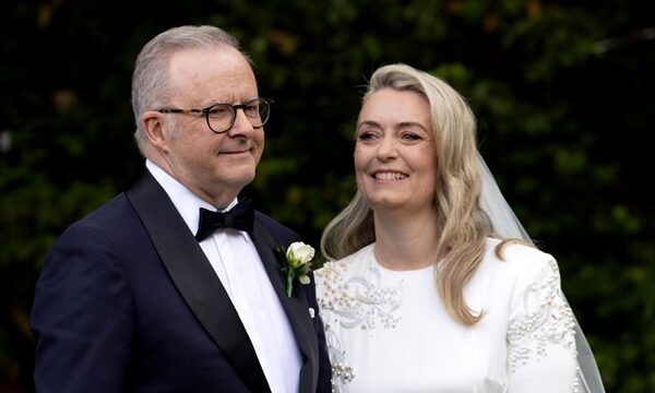 বিয়ে করে ইতিহাস গড়লেন অস্ট্রেলিয়ার প্রধানমন্ত্রী আলবানিজ