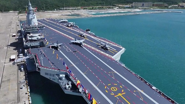যুক্তরাষ্ট্রকে টেক্কা দিতে আসছে চীনের অত্যাধুনিক বিমানবাহী রণতরি ‘ফুজিয়ান’