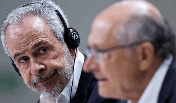 দুই ধাপে চুক্তি সম্পন্ন করতে চায় ব্রাজিল