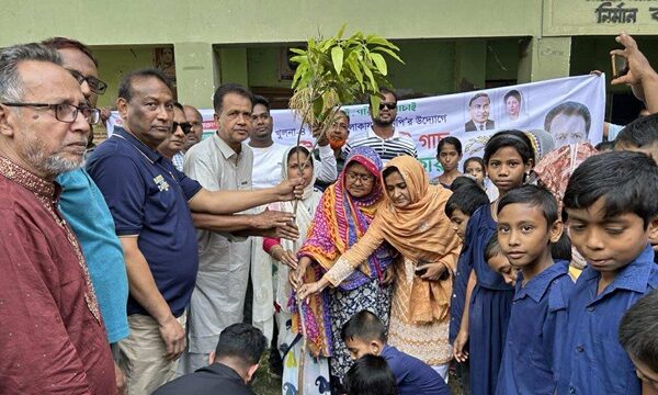 প্রাইভেট ও কোচিং নির্ভরতা কমিয়ে খেলাধুলা ও মানবিক গুণাবলি অর্জনের আহ্বান হেলালের