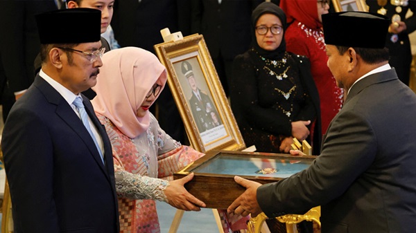 মানবাধিকার লঙ্ঘনে অভিযুক্ত সুহার্তো এখন ইন্দোনেশিয়ার ‘জাতীয় বীর’