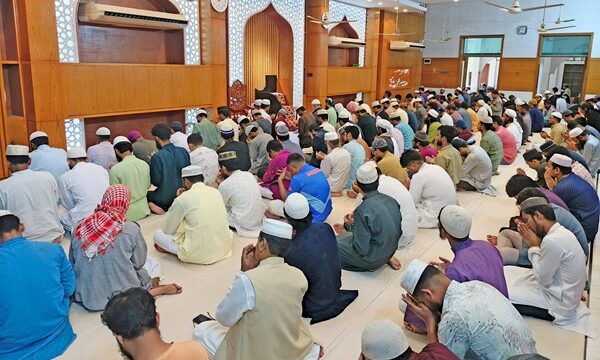 শরীফ ওসমান হাদির রুহের মাগফিরাত কামনায় কুয়েটে দোয়া মাহফিল অনুষ্ঠিত