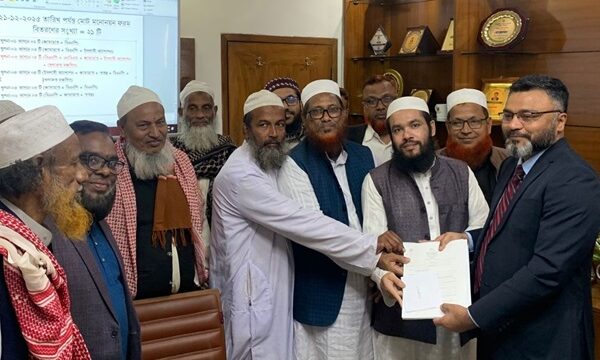 খুলনা-৪ আসনে মাওলানা সাখাওয়াত হোসাইন এর পক্ষে মনোনয়ন ফরম সংগ্রহ