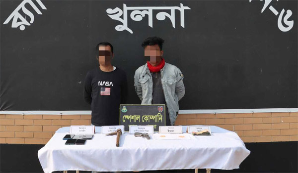 খুলনায় আদালতের সামনে জোড়া খুনের ঘটনায় আটক ২