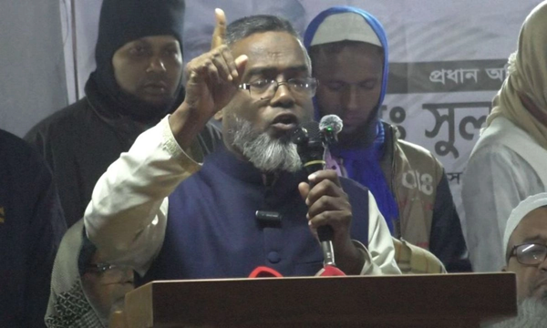 ‘ডাকসু বেশ্যাখানা ছিল’ বলা জামায়াত নেতাকে শিক্ষক সমিতি থেকেও বহিষ্কার