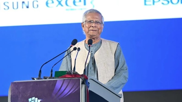 সরকারি কর্মকর্তাদের ৫ বছরের বেশি থাকা ঠিক নয়: প্রধান উপদেষ্টা