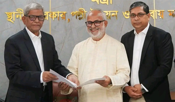 খুলনা সিটি কর্পোরেশনের প্রশাসক হিসেবে যোগদান করলেন নজরুল ইসলাম মঞ্জু