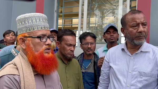 এবার কুমিল্লায় ২ লাখ টাকাসহ জামায়াত নেতাকে পুলিশে সোপর্দ