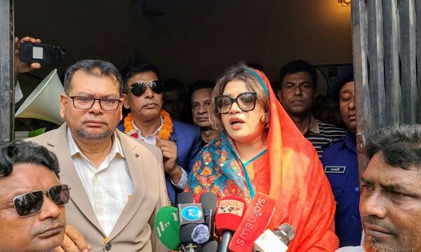 স্থগিত ভিসা প্রক্রিয়া চালু করতে সরকার কাজ করছে: পররাষ্ট্র প্রতিমন্ত্রী