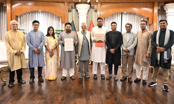 জুলাই সনদে এনসিপির স্বাক্ষর, ধন্যবাদ জানালেন প্রধান উপদেষ্টা