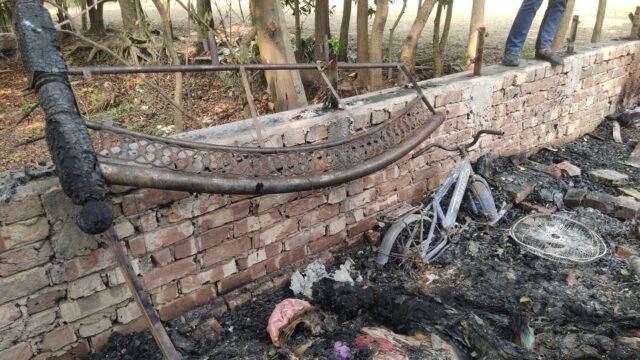 মাগুরায় জোড়া খুনের বাদীর বাড়িতে অগ্নিসংযোগ: ছাই হলো ঈদের আনন্দ