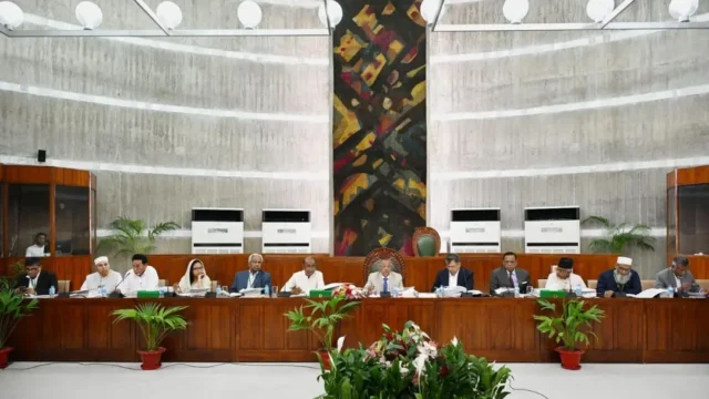 সংসদের বিশেষ কমিটির প্রথম সভায় ৪০ অধ্যাদেশ