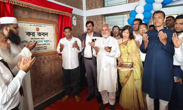 বিএনপির এজেন্ডা হলো করের হার না বাড়িয়ে করদাতার সংখ্যা বাড়ানো: হুইপ বকুল