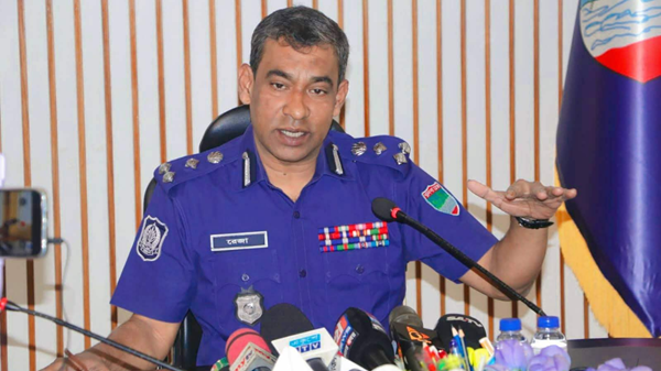 দালালের ফাঁদে না পড়ার আহ্বান, পুলিশে নিয়োগ হবে শতভাগ মেধায়