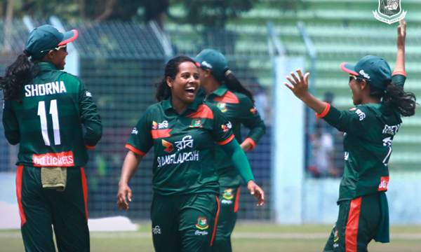 রাজশাহীর ঐতিহাসিক ম্যাচে জয় দিয়ে শুরু জ্যোতিদের