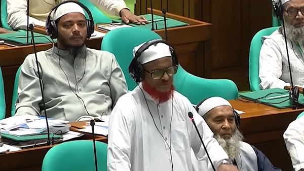 বিএনপি কীভাবে মুক্তিযুদ্ধের দল হয়? প্রশ্ন জামায়াত নেতা আজহারের