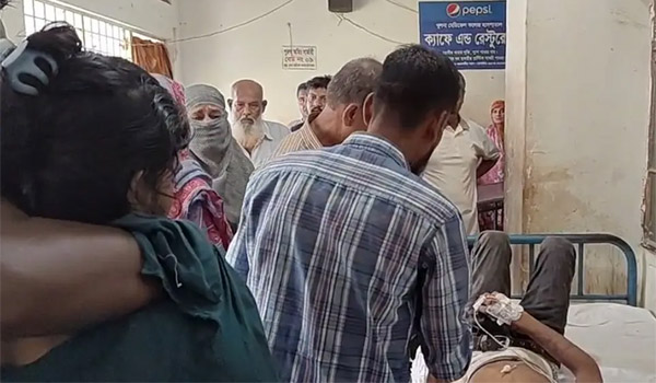 খুলনায় দুর্বৃত্তদের গুলিতে যুবক আহত