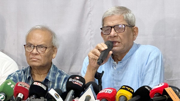 জামায়াতকে রাজনৈতিকভাবে নির্মূলে কাজ করতে হবে: মির্জা ফখরুল