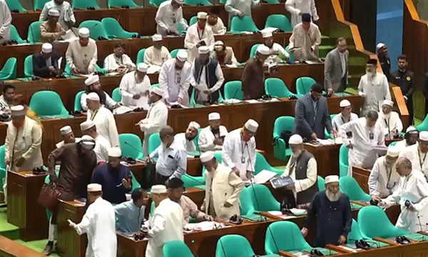 জুলাই সনদ ইস্যুতে সংসদ থেকে বিরোধী দলের ওয়াকআউট