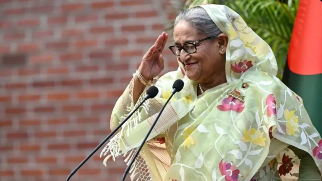 মৃত্যুদণ্ড কার্যকরে পদক্ষেপ না নিতে ট্রাইব্যুনালে শেখ হাসিনার চিঠি