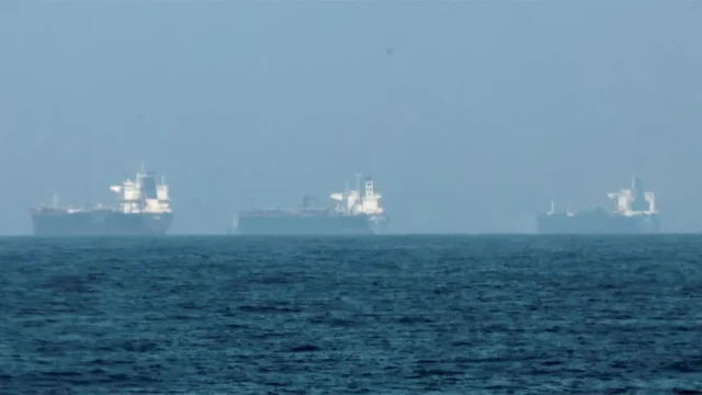 ইরানের ৩ ট্যাংকার জাহাজ জব্দ করল মার্কিন বাহিনী