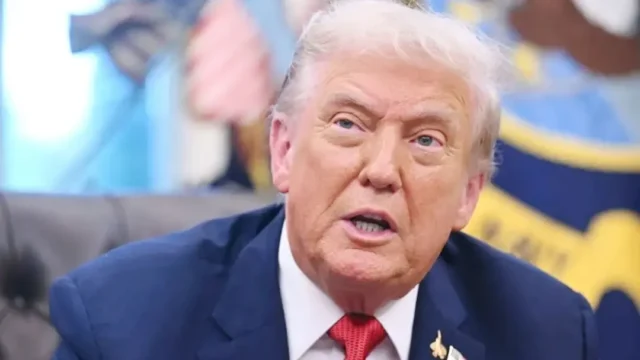 চুক্তি না হলে বুধবার সন্ধ্যা থেকে ইরানে ফের অভিযান : ট্রাম্প