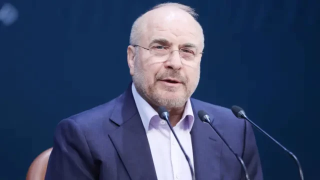 ট্রাম্প আলোচনার টেবিলকে ‘আত্মসমর্পনের টেবিলে’ পরিণত করতে চান