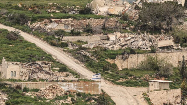 দক্ষিণ লেবাননে স্থল অভিযান আরও জোরদার করেছে ইসরায়েল