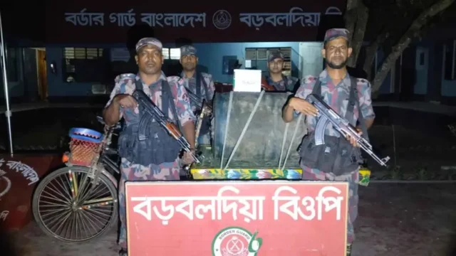 পাচারের সময় চুয়াডাঙ্গা সীমান্তে ২১২ লিটার ডিজেল জব্দ