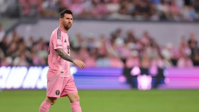 মেসির অফসাইড ও ব্যর্থ ফ্রি কিকে মায়ামির আরেকটি হতাশার ড্র