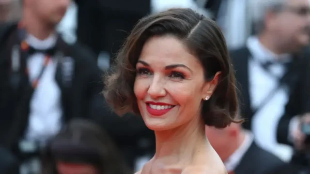 সুইমিং পুল থেকে অভিনেত্রীর মরদেহ উদ্ধার