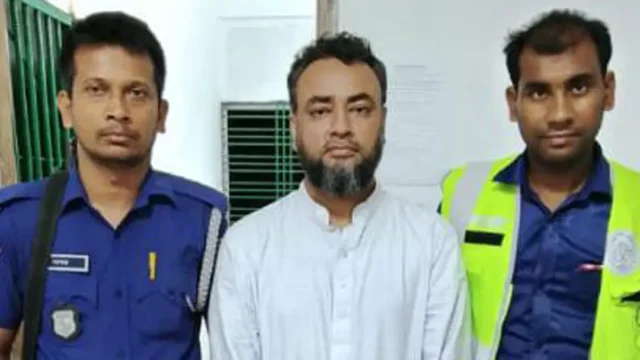 সোনারগাঁয়ে ৩ হাজার পিস ইয়াবাসহ কারবারি গ্রেপ্তার