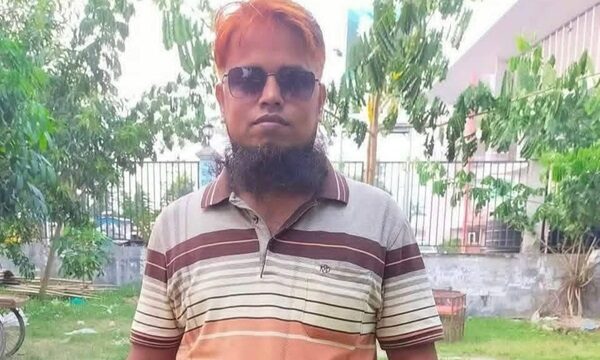 চিতলমারীতে জুস বিক্রি নিয়ে বাক-বিতণ্ডার জেরে দোকানিকে কুপিয়ে হত্যা