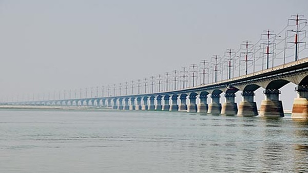 যমুনা সেতুর পরিত্যক্ত রেললাইন যুক্ত হবে সড়কে, চীনা প্রতিষ্ঠানের সঙ্গে চুক্তি সাক্ষর