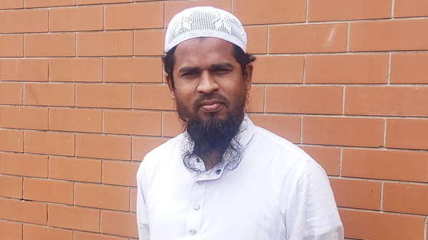 গ্রেপ্তারের পর ধর্ষণের কথা অস্বীকার সেই মাদ্রাসাশিক্ষকের: র‍্যাব