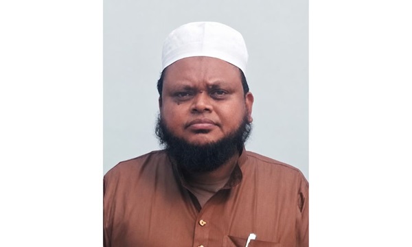 বন্ধু হবা, কফি খাব আর মজা করব : ছাত্রীদের খুবি শিক্ষক
