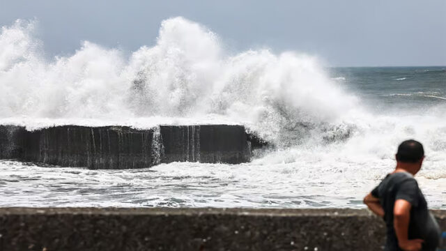 Landslide caused by typhoon kills 10 in Philippines: authorities