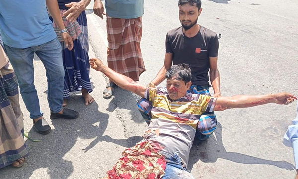 ডুমুরিয়ায় ট্রাকের ধাক্কায় মোটরসাইকেল আরোহী নিহত, আহত ১
